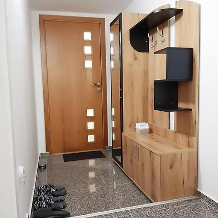 A Cozy Two Bedroom In Appartement